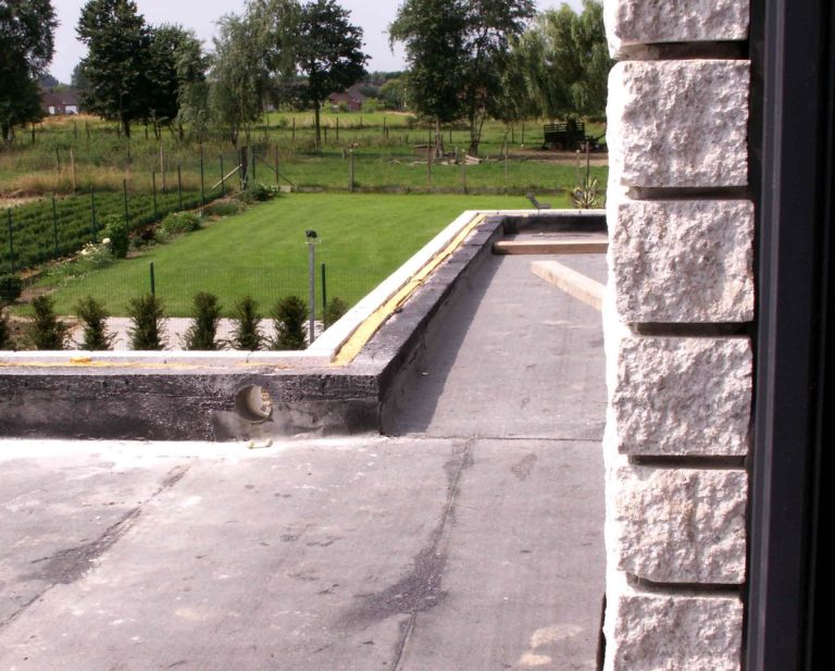 DC Commercial Flat Roofing Contractors: What Property Managers Should Know